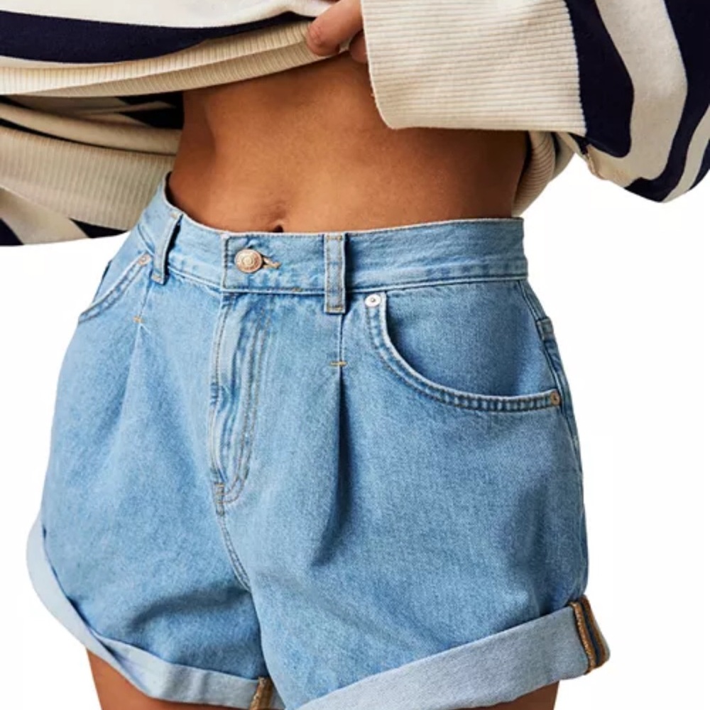 Free People Danni Denim Blue Jean Shorts, size-Small, color-Open Sky